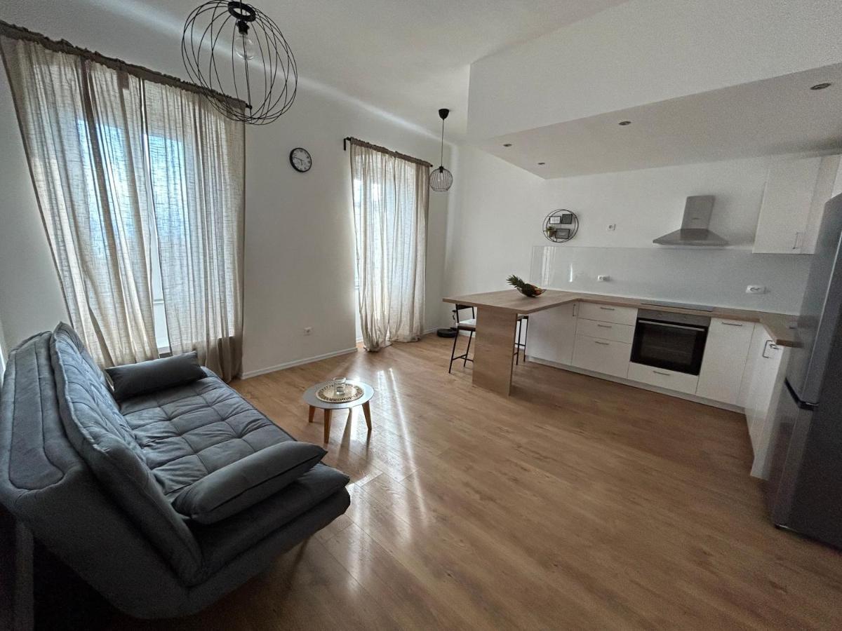 Nina & Lola Appartement Rijeka Buitenkant foto
